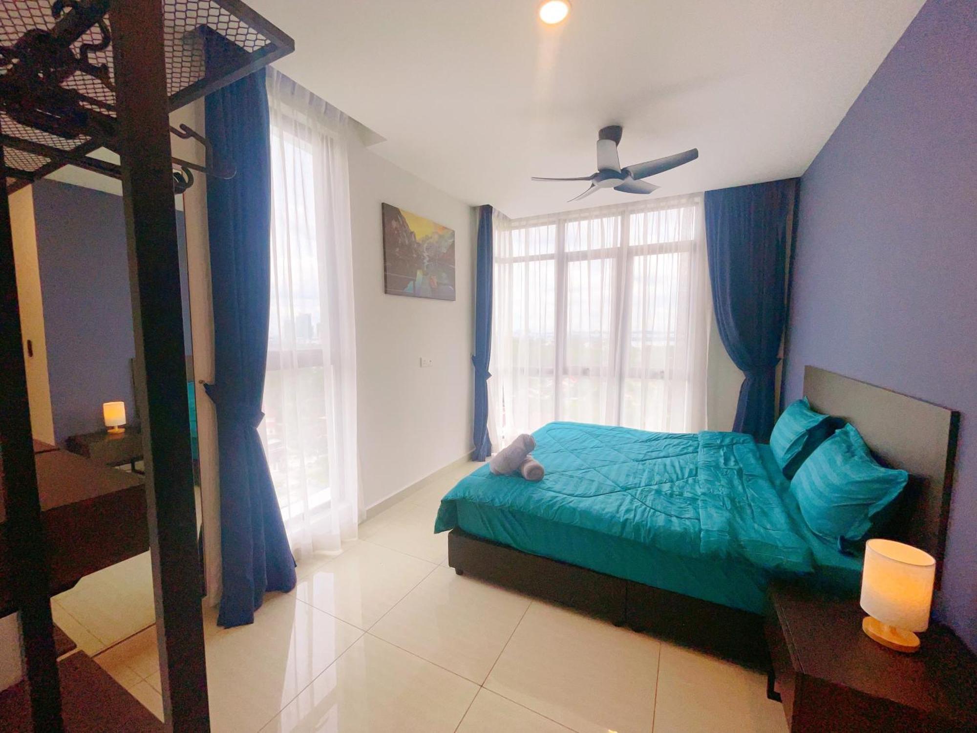 Pangsapuri Gyden Staycation #the Straits
